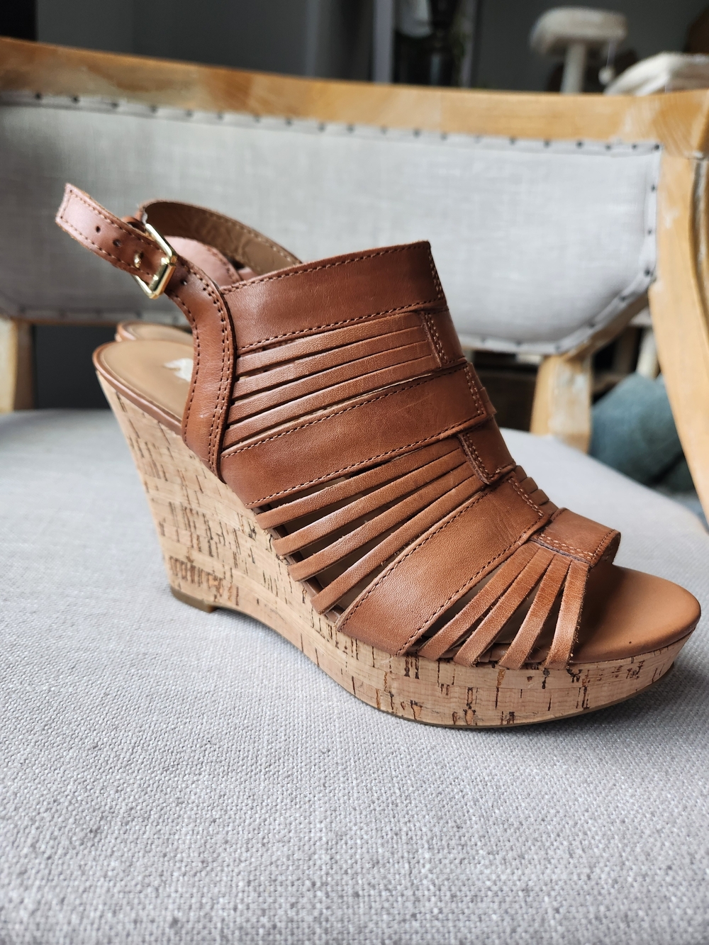 Franco Sarto Tan Leather Wedge Sandals 7.5 "Sharp" Strappy Exellent Cond Congnac - Picture 3 of 10